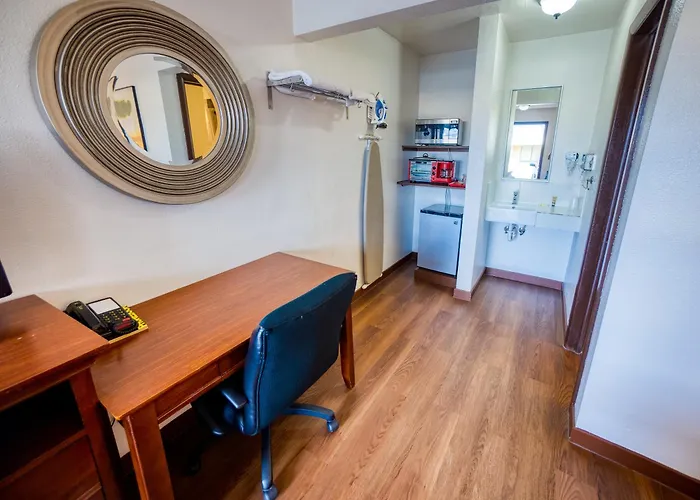 Budget Inn